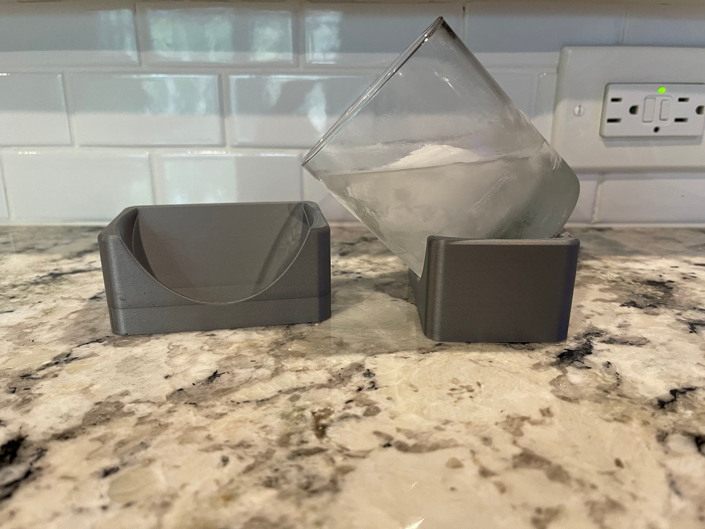 Whiskey/Bourbon Ice Maker Set